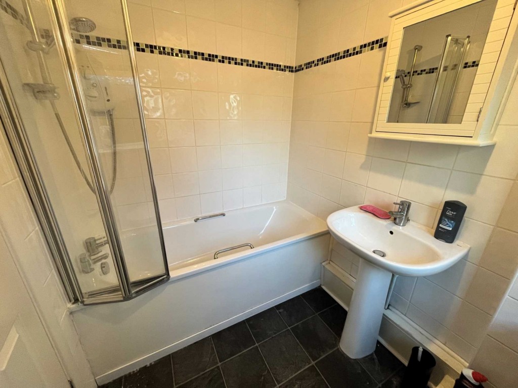 Images for School Row, Hemel Hempstead, Hertfordshire EAID:877454123 BID:RHH