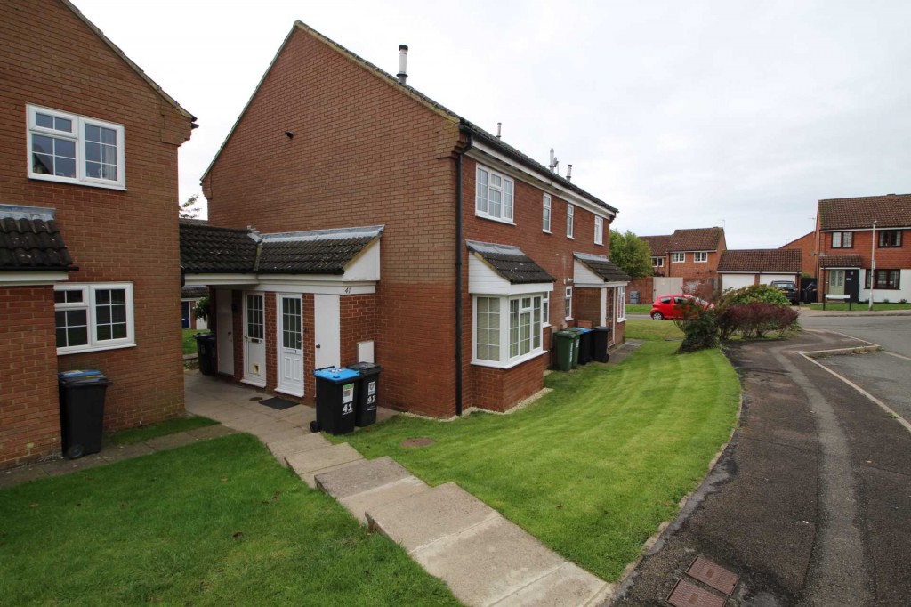 Images for Thistle Close, Hemel Hempstead, Hertfordshire EAID:877454123 BID:RHH