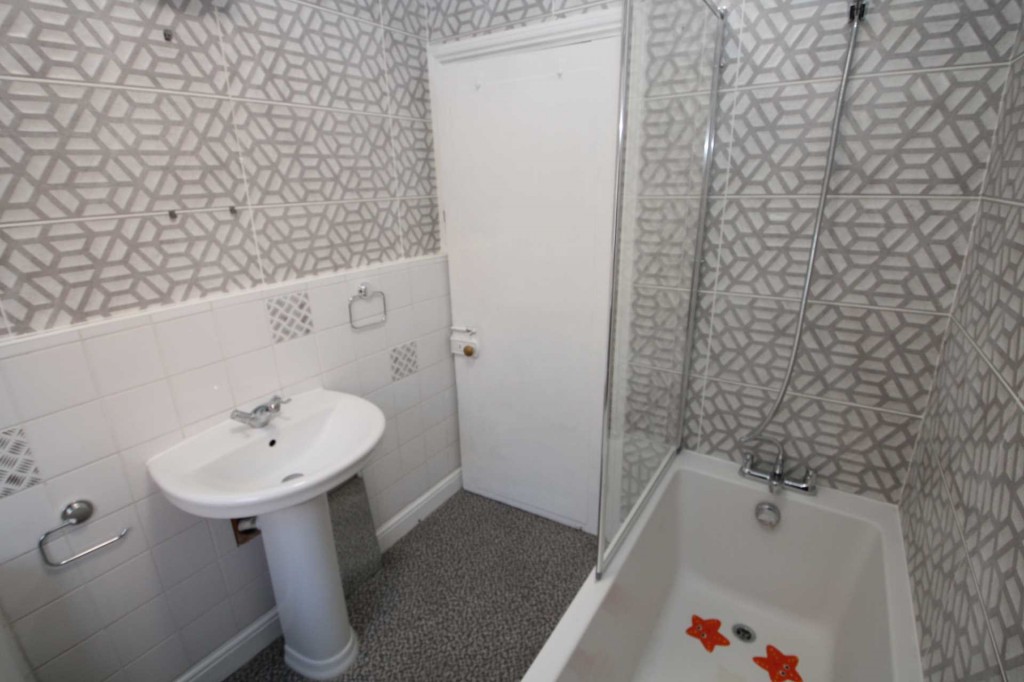 Images for Russell Avenue, St. Albans, St Albans, Hertfordshire EAID:877454123 BID:RHH