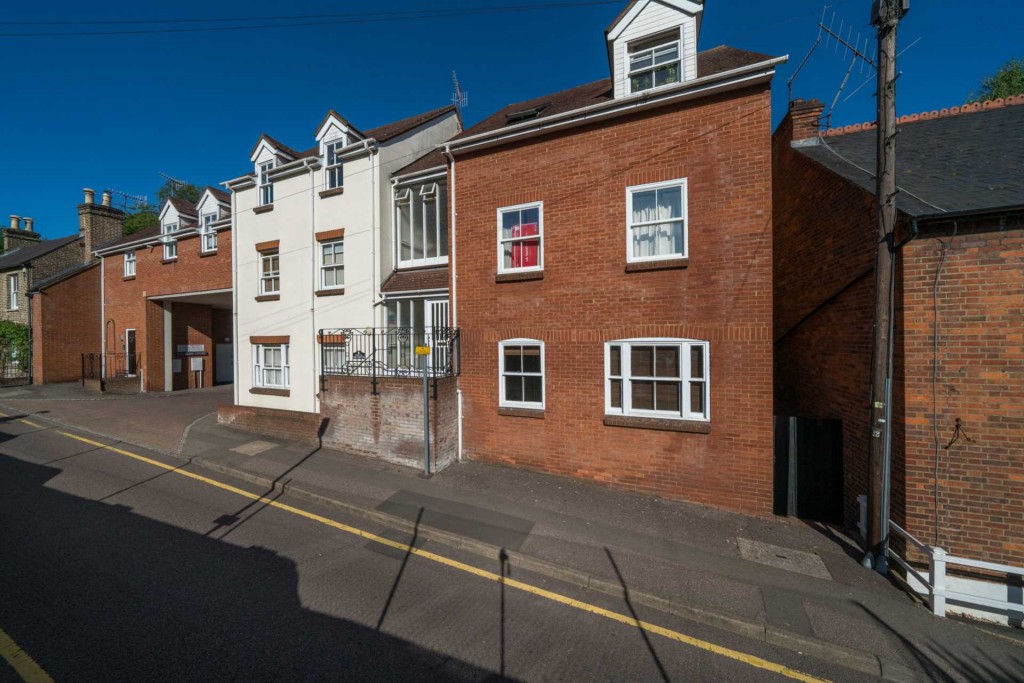 Images for Cavalier Court, Chesham Road, Berkhamsted, Hertfordshire EAID:877454123 BID:RHH