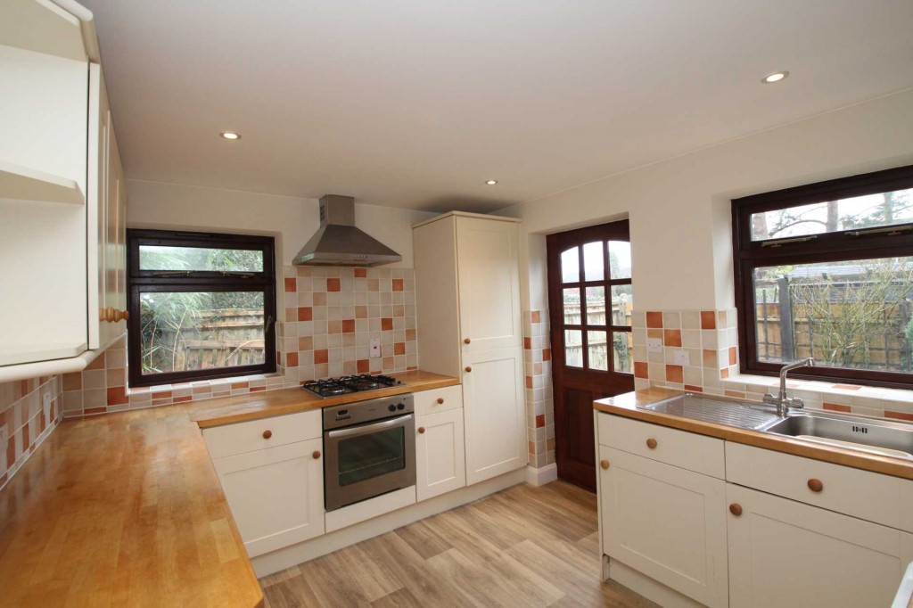 Images for Leverstock Green Road, Hemel Hempstead, Hertfordshire EAID:877454123 BID:RHH