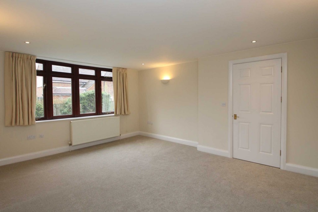 Images for Leverstock Green Road, Hemel Hempstead, Hertfordshire EAID:877454123 BID:RHH