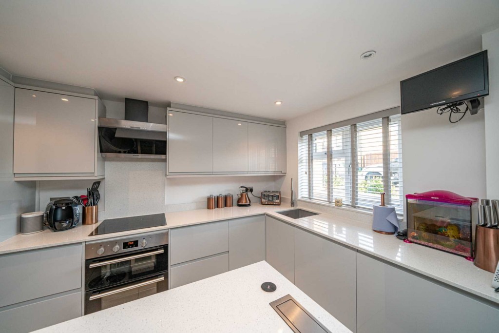 Images for Charlesworth Close, Hemel Hempstead, Hertfordshire EAID:877454123 BID:RHH