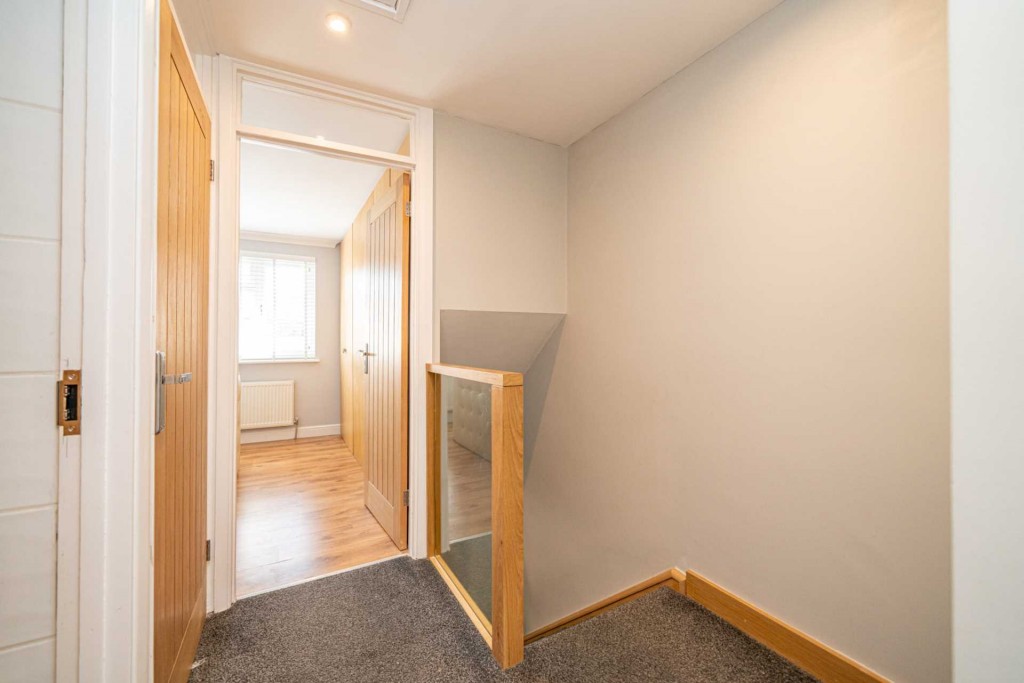Images for Charlesworth Close, Hemel Hempstead, Hertfordshire EAID:877454123 BID:RHH