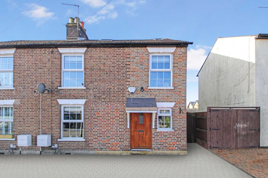 Images for Adrian Road, Abbots Langley, Hertfordshire EAID:877454123 BID:RHH