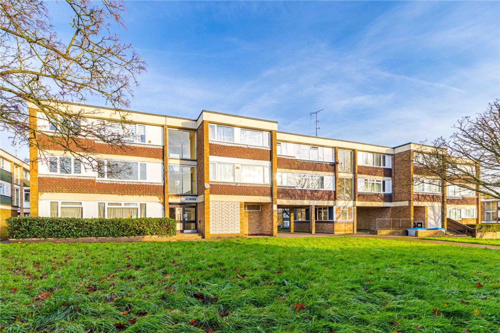 Images for Livingstone Walk, Hemel Hempstead, Hertfordshire EAID:877454123 BID:RHH