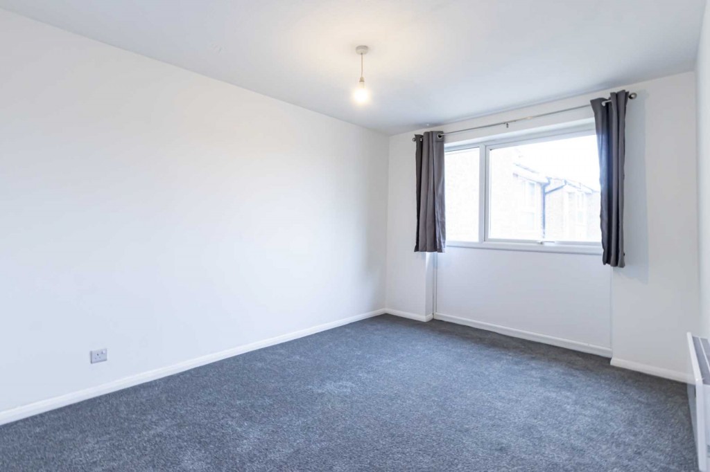 Images for Blair Close, Hemel Hempstead, Hertfordshire EAID:877454123 BID:RHH