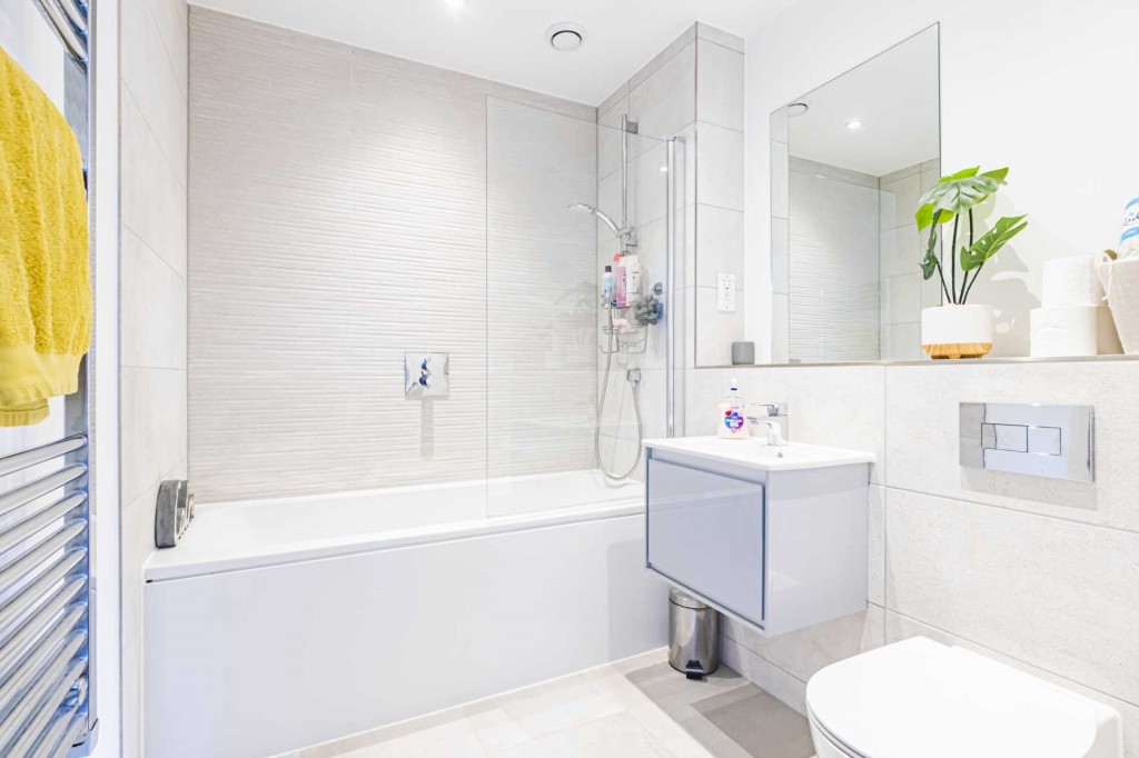 Images for K D Plaza, Cotterells, Hemel Hempstead, Hertfordshire EAID:877454123 BID:RHH