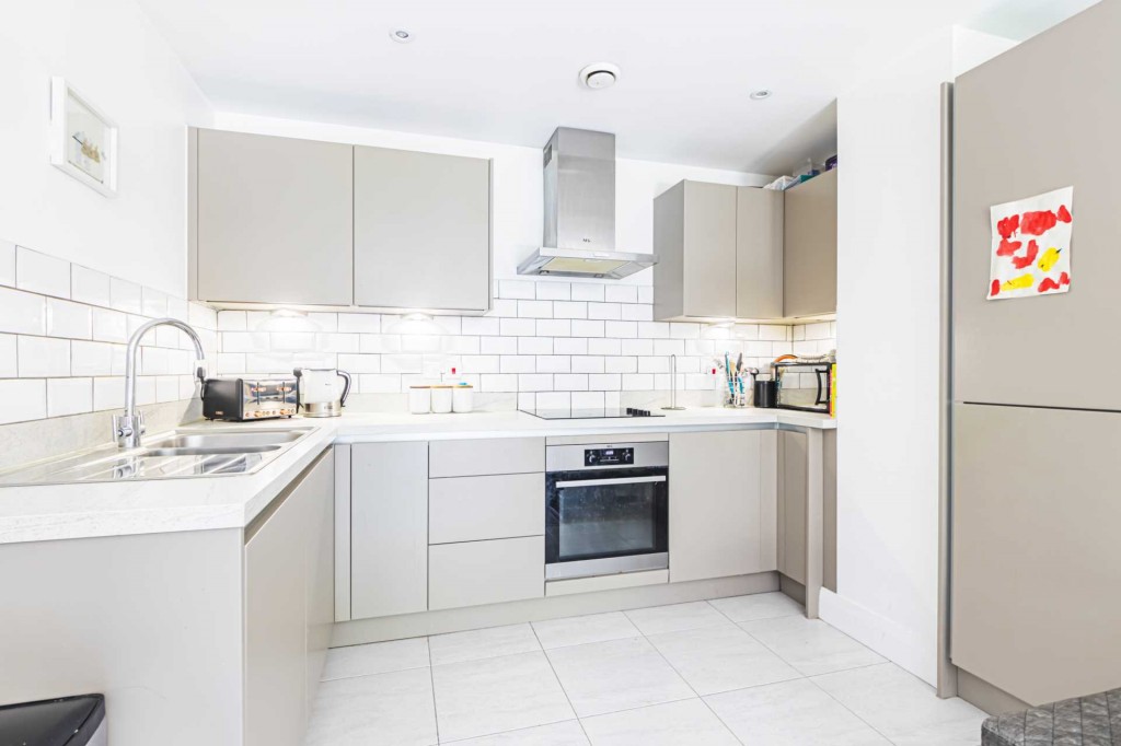 Images for K D Plaza, Cotterells, Hemel Hempstead, Hertfordshire EAID:877454123 BID:RHH