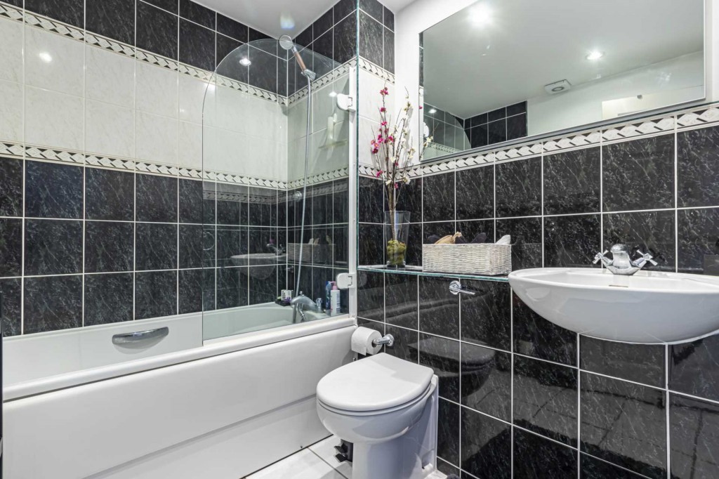 Images for Dickinson Quay, Hemel Hempstead, Hertfordshire EAID:877454123 BID:RHH