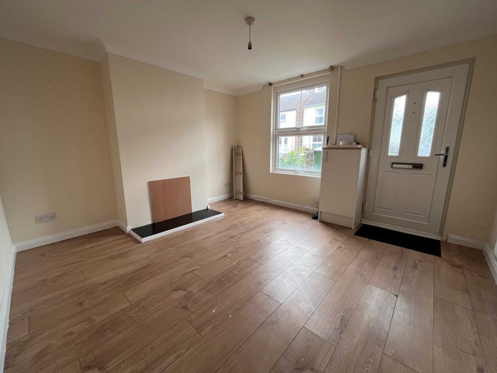 Images for Cowper Road, Hemel Hempstead, Hertfordshire EAID:877454123 BID:RHH