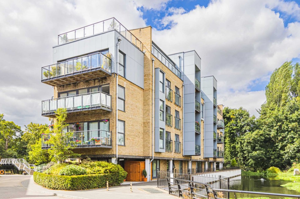 Images for Nash Mills Wharf, Hemel Hempstead, Hertfordshire EAID:877454123 BID:RHH