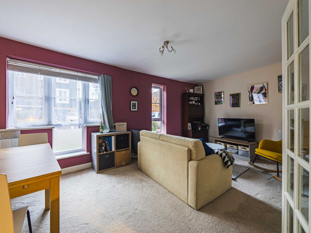 Images for Imperial Way, Hemel Hempstead, Hertfordshire EAID:877454123 BID:RHH