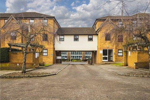 Station Road, Kings Langley, Hertfordshire