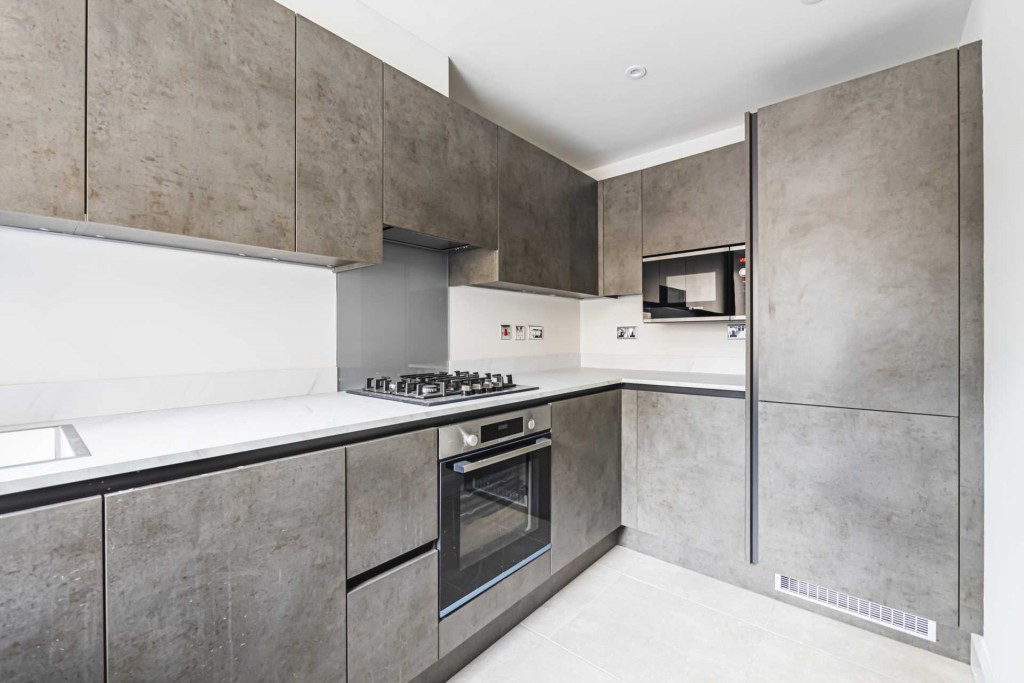 Images for Walsham Close, Hemel Hempstead, Hertfordshire EAID:877454123 BID:RHH