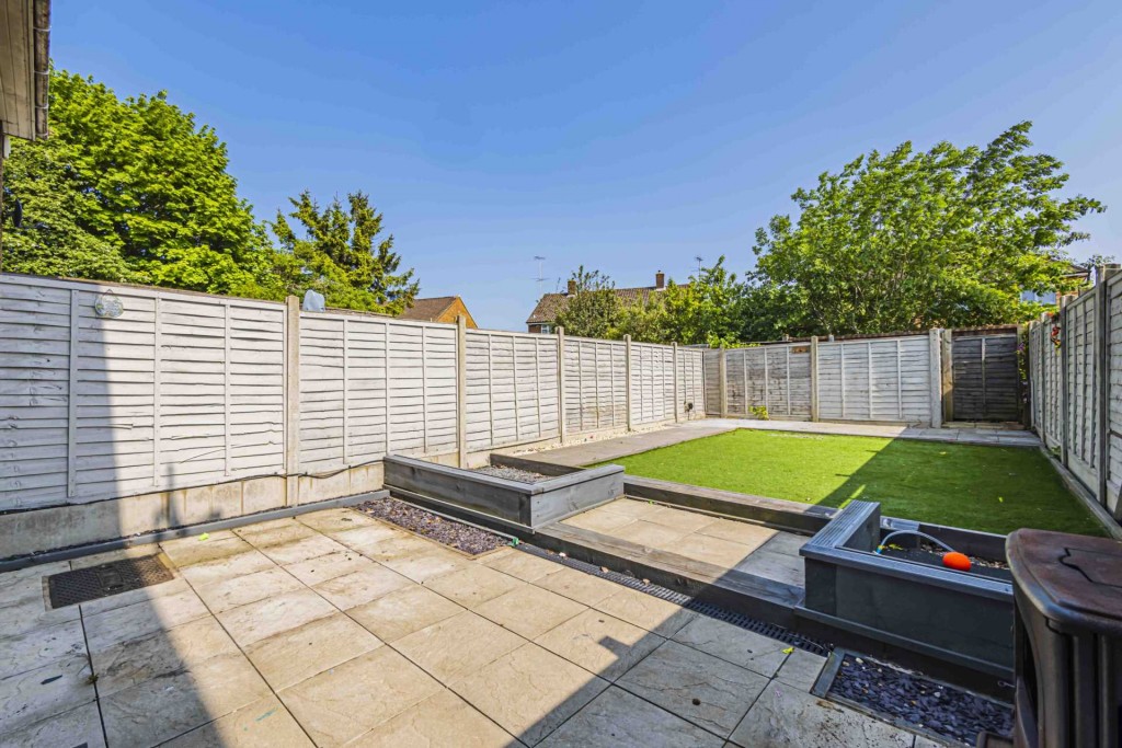 Images for Haddon Close, Hemel Hempstead, Hertfordshire EAID:877454123 BID:RHH