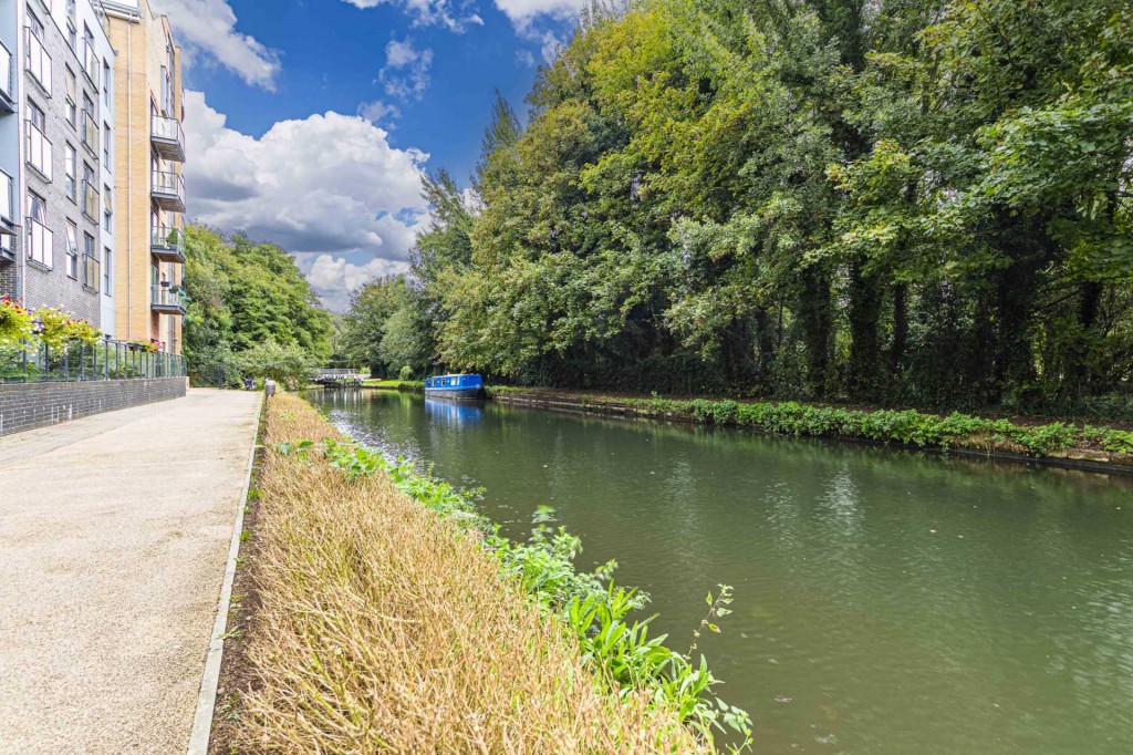 Images for Nash Mills Wharf, Hemel Hempstead, Hertfordshire EAID:877454123 BID:RHH