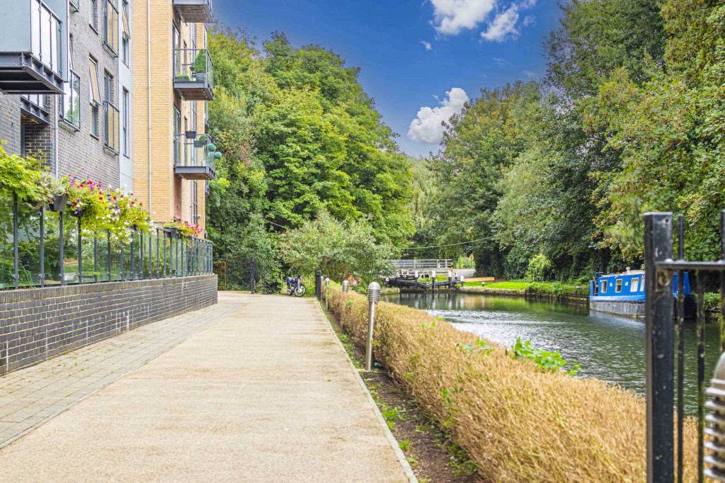 Images for Nash Mills Wharf, Hemel Hempstead, Hertfordshire EAID:877454123 BID:RHH