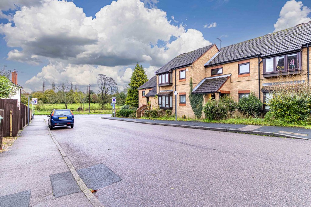 Images for Stratford Way, Hemel Hempstead, Hertfordshire EAID:877454123 BID:RHH