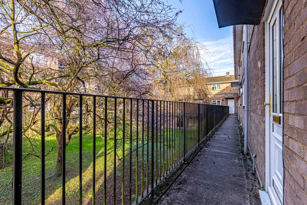 Images for Figtree Hill, Hemel Hempstead, Hertfordshire EAID:877454123 BID:RHH