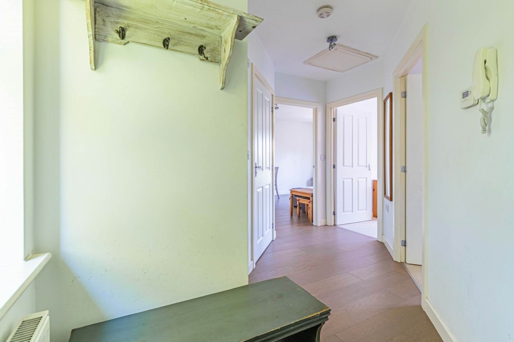 Images for Adrian Close, Hemel Hempstead, Hertfordshire EAID:877454123 BID:RHH