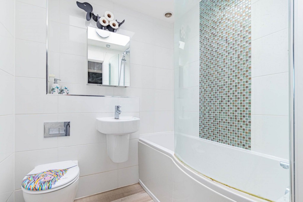 Images for Great Road, Hemel Hempstead, Hertfordshire EAID:877454123 BID:RHH