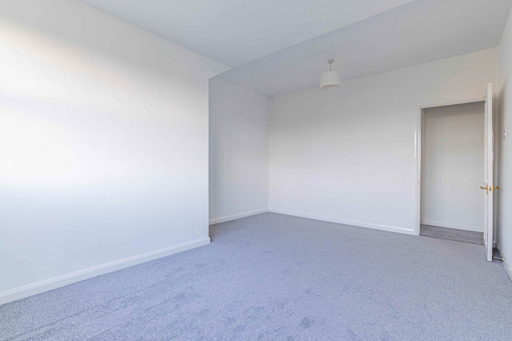 Images for Wigginton, Tring, Hertfordshire EAID:877454123 BID:RHH