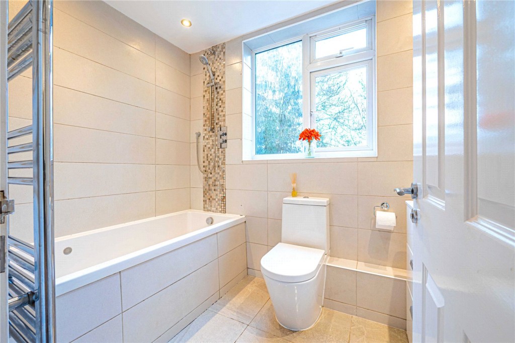 Images for Bovingdon, Hemel Hempstead, Hertfordshire EAID:877454123 BID:RHH