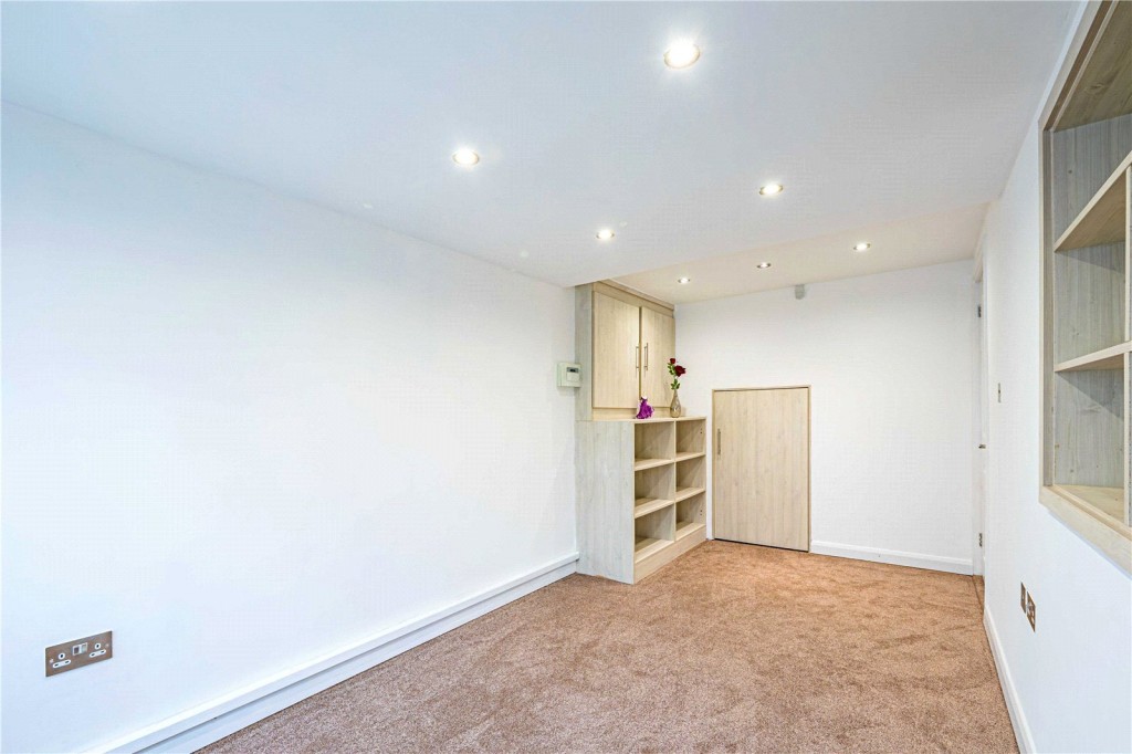 Images for Bovingdon, Hemel Hempstead, Hertfordshire EAID:877454123 BID:RHH